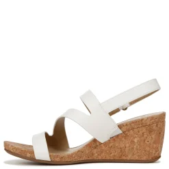 Women's Naturalizer, Adria Sandal